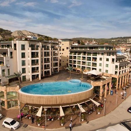 Privat Apartament Marina City Балчик Екстериор снимка