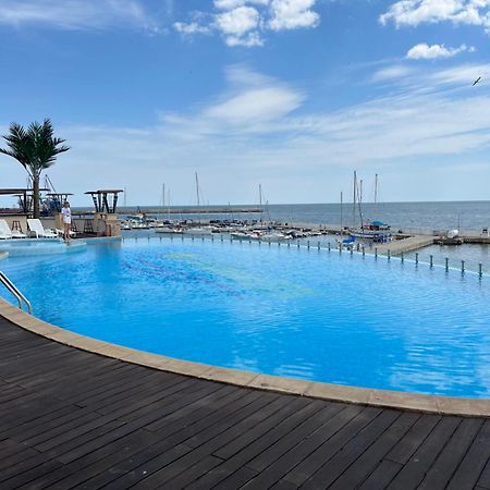 Privat Apartament Marina City Балчик Екстериор снимка