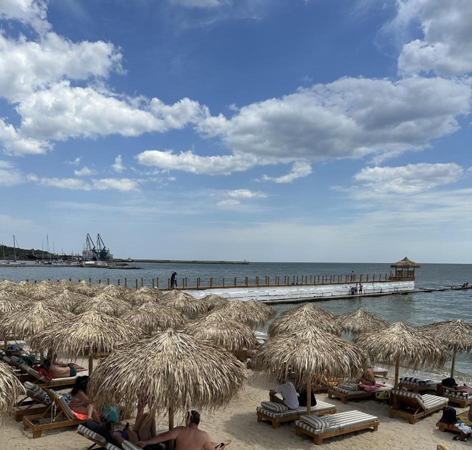 Privat Apartament Marina City Балчик Екстериор снимка